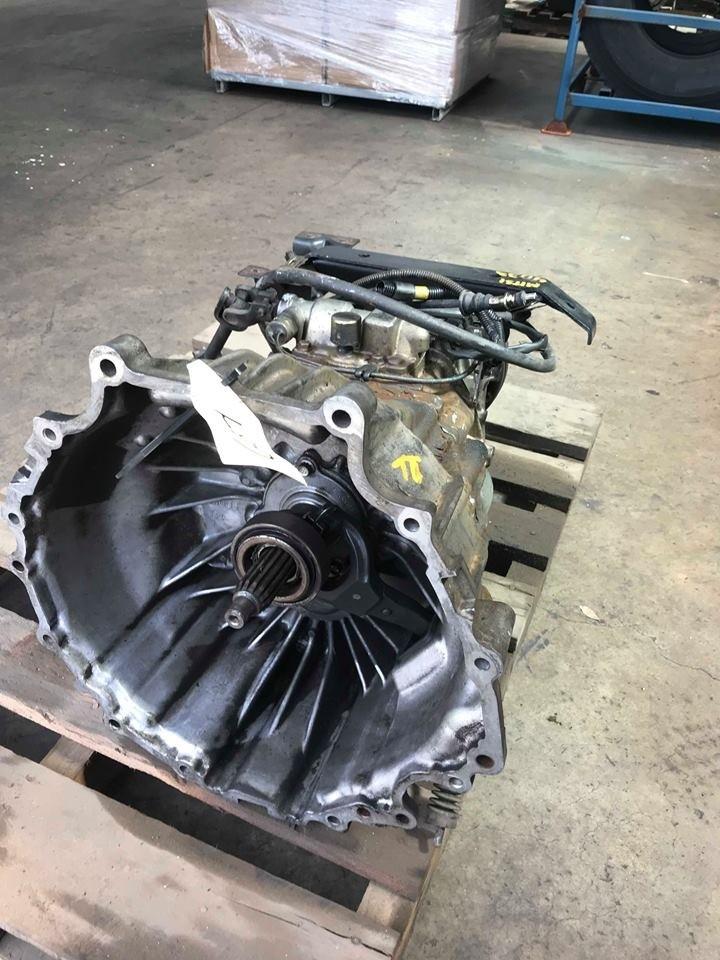 Used Mitsubishi 4D33 5-Speed Manual Gearbox Assembly for Sale